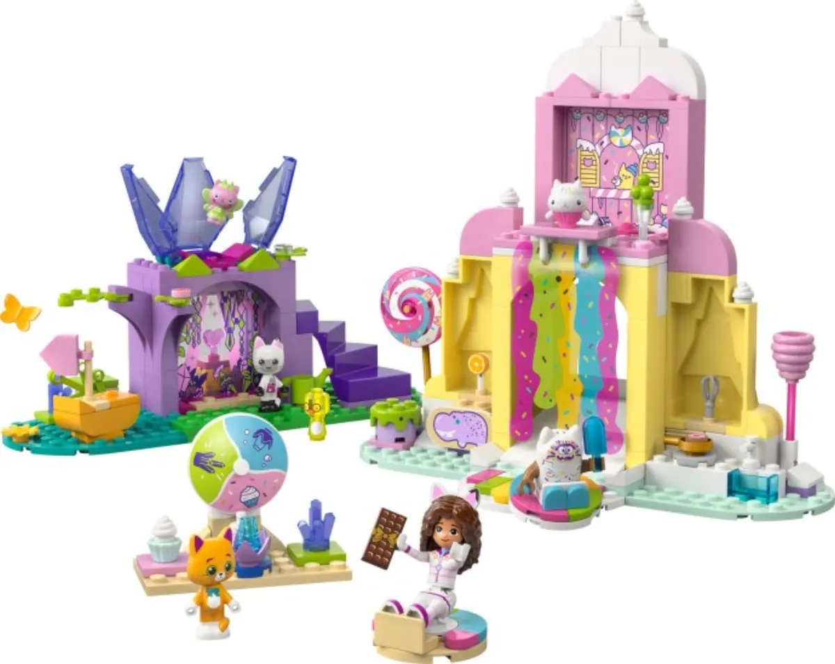 Sweet Treat Mountain & Kitty Garden set photo
