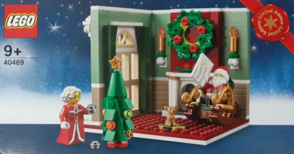 Mr. and Mrs. Claus' Living Room set photo