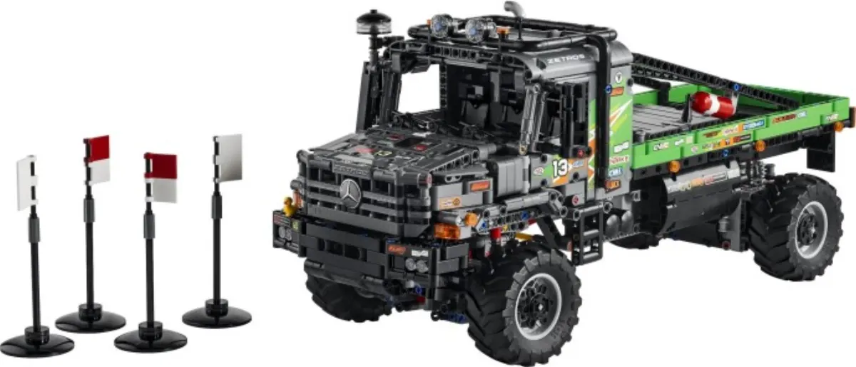 4x4 Mercedes-Benz Zetros Trial Truck set photo