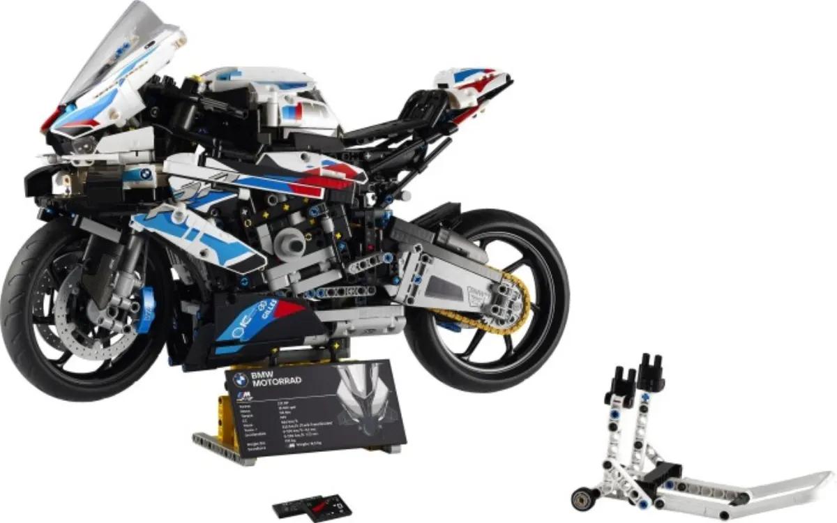BMW Motorrad M 1000 RR set photo