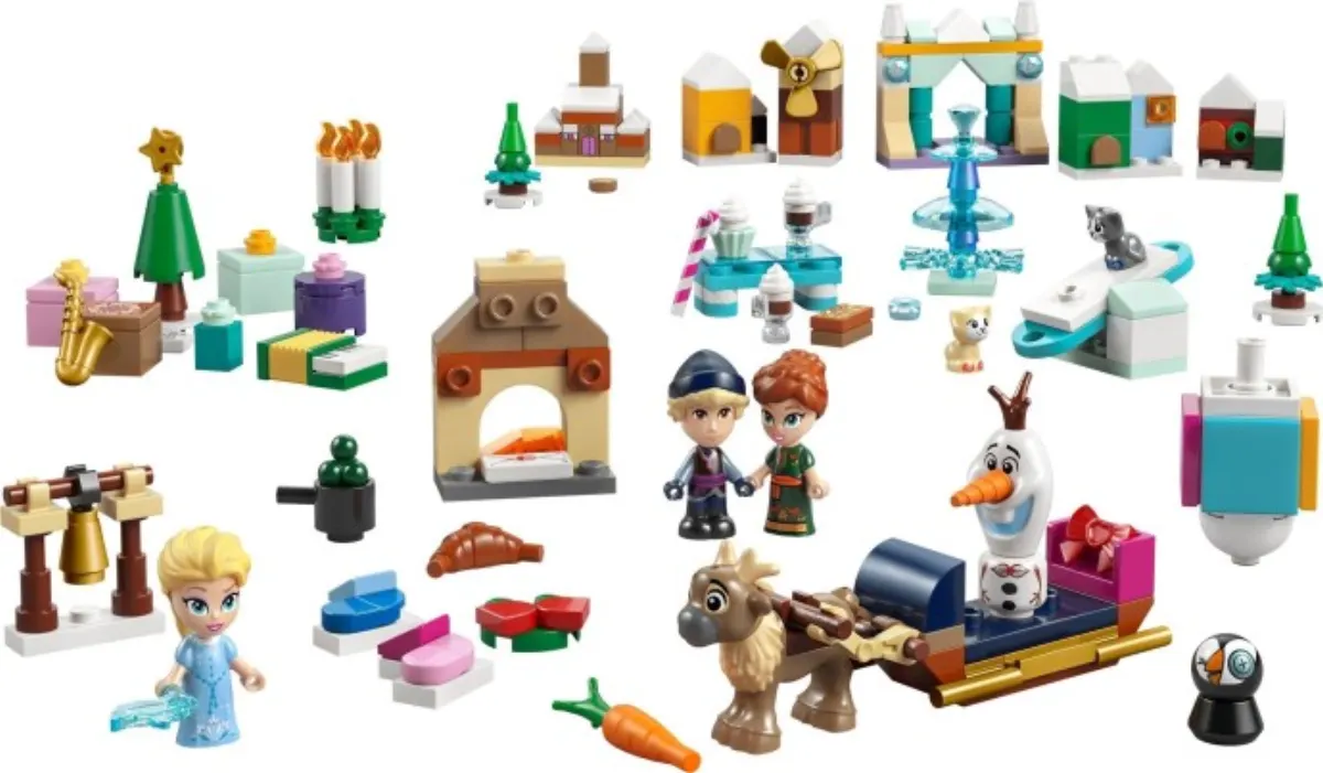 Disney Frozen Advent Calendar 2025 set photo