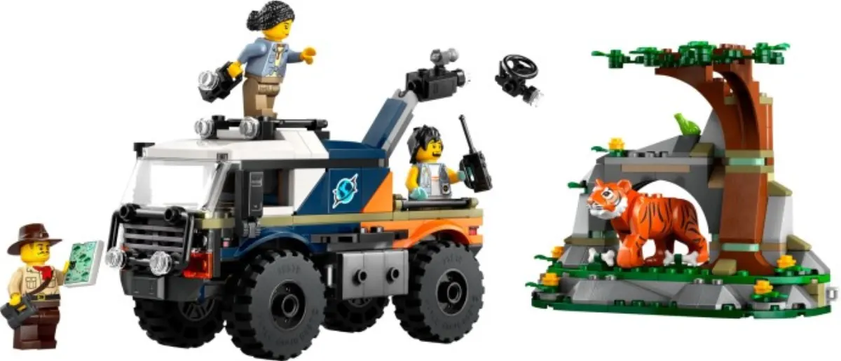 Jungle Explorer Off-Road Truck set photo