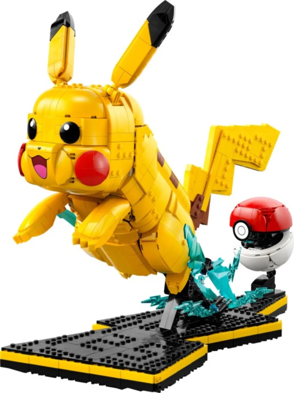 Pikachu and Poké Ball set photo