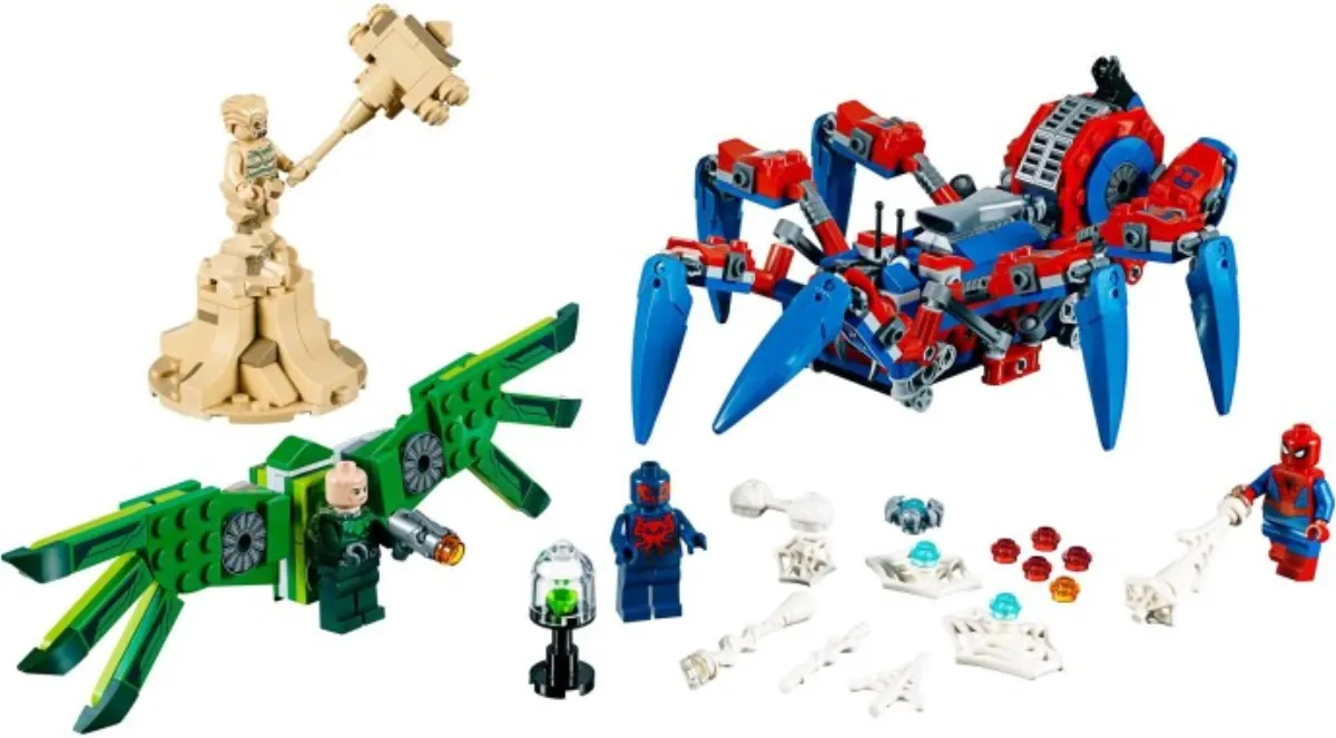 Spider-Man's Spider Crawler set photo