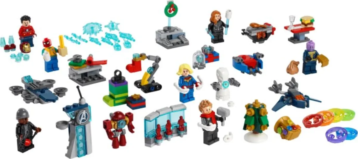 Marvel The Avengers Advent Calendar 2021 set photo