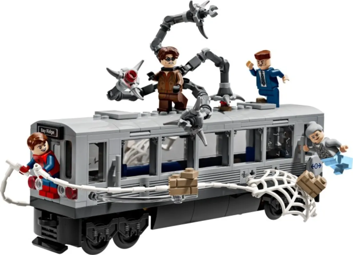 Spider-Man vs. Doc Ock Subway Train Scene set photo