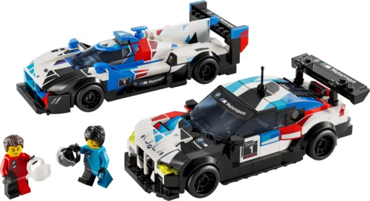 BMW M4 GT3 & BMW M Hybrid V8 Race Cars set photo